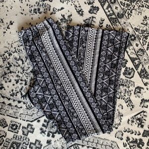 Patterned Stretchy Bell Bottom Fit and flare Pants